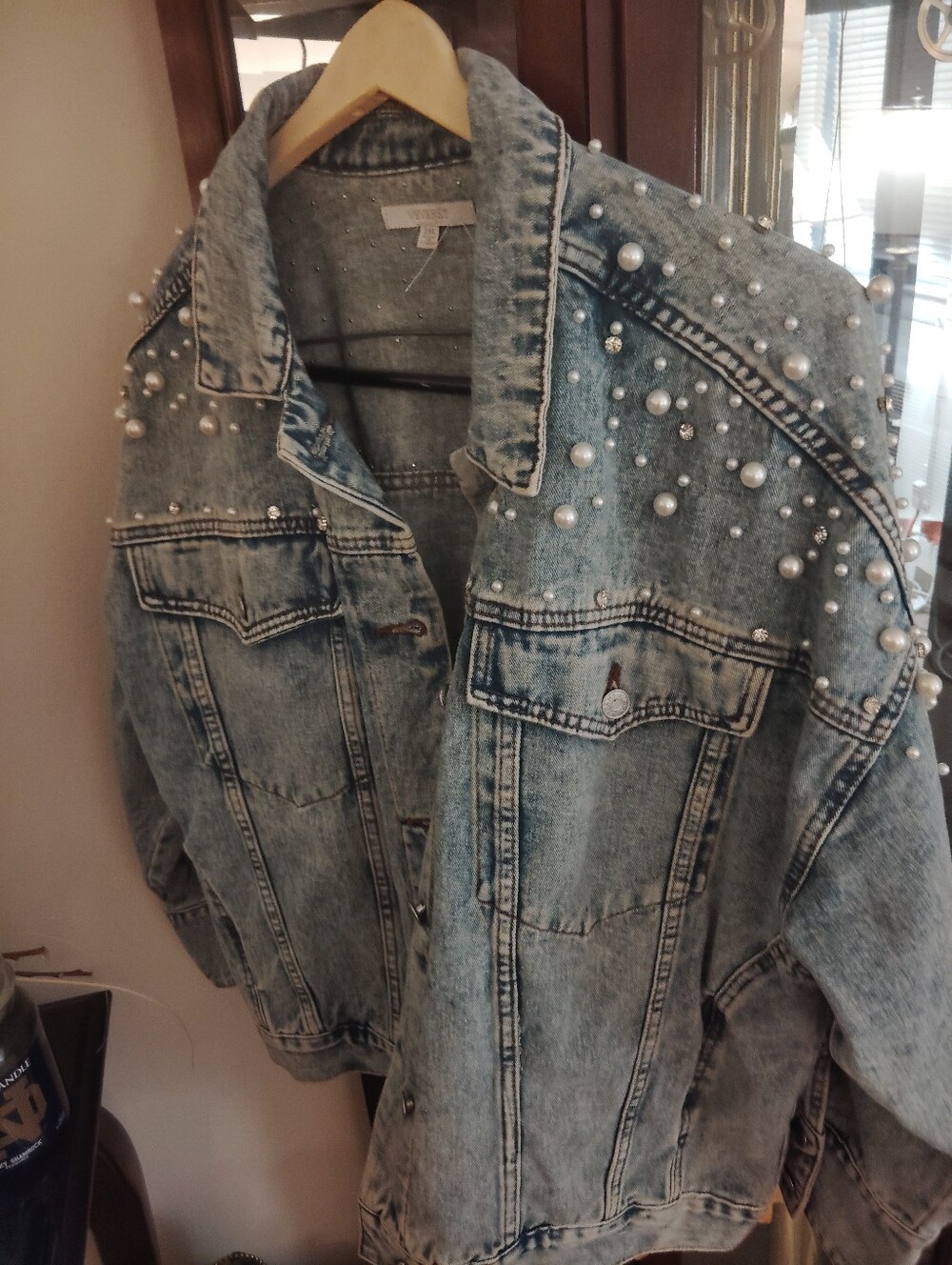 Veveret Denim Embellished Light Wash Pearl Denim Jacket 2x
